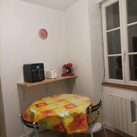 Le Du Cinema מלון דירות Évron